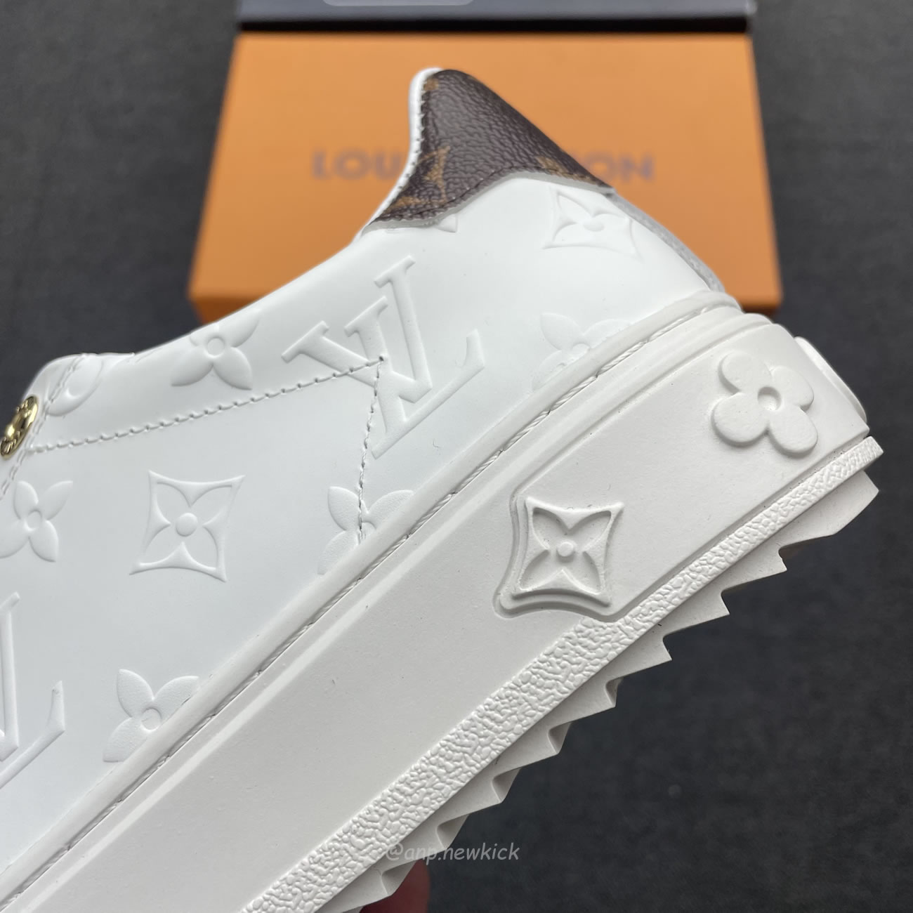 Louis Vuitton Time Out Debossed Monogram Leather White (10) - newkick.app